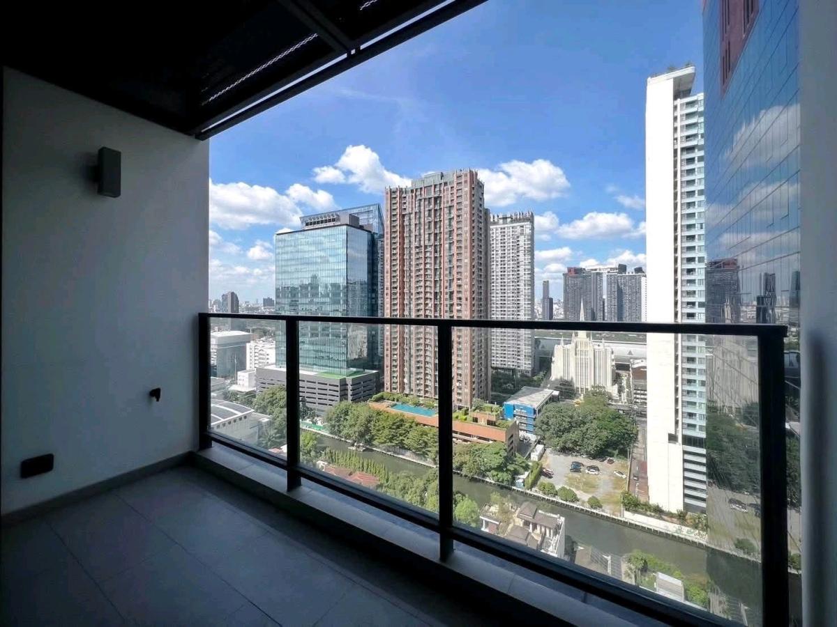 The Lofts Asoke | ใกล้ MRT เพชรบุรี และ Airport Rail Link มักกะสัน