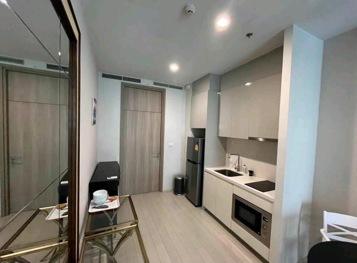 Noble Ploenchit | เฟอร์นิเจอร์และเครื่องใช้ไฟฟ้าครบครัน