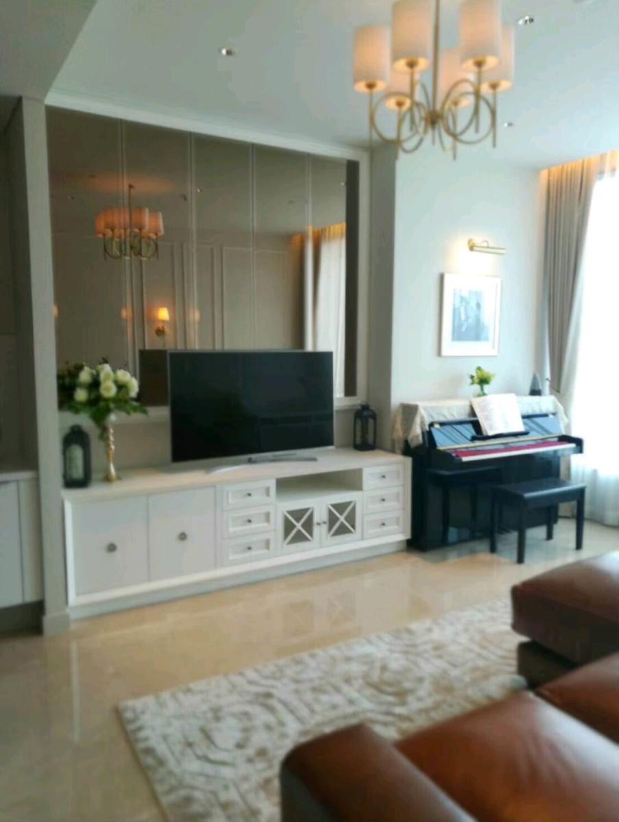 Sindhorn Residenc | บนทำเลไข่แดงใจกลางย่านหลังสวนมองเห็นวิวสวนลุมได้เต็มตา