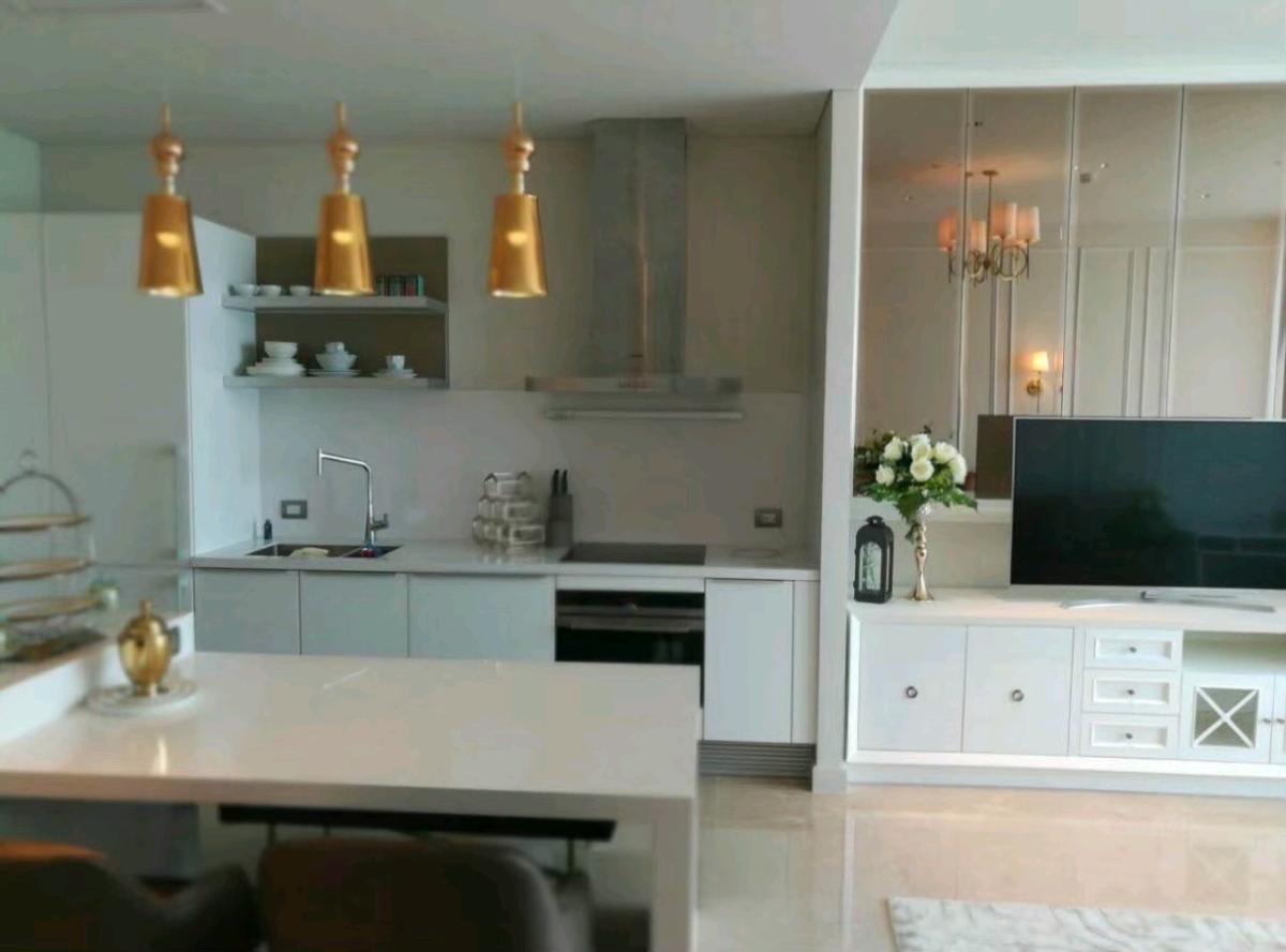 Sindhorn Residenc | บนทำเลไข่แดงใจกลางย่านหลังสวนมองเห็นวิวสวนลุมได้เต็มตา