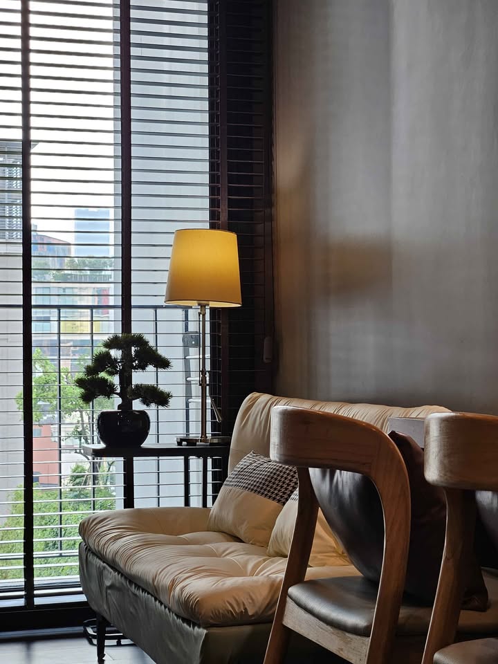 Edge By Sansiri (Sukhumvit 23) | Modern Executive Suite! EDGE Sukhumvit 23 | 1 BR 1 BA 30 SQM (25K/Mo) | Fully Furnished, Near Terminal 21 & EmQuartier [Co-Agent Welcome]
