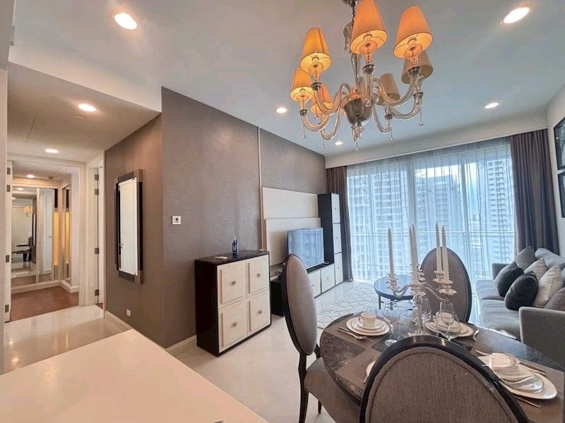 Q Langsuan | Best deal for rent