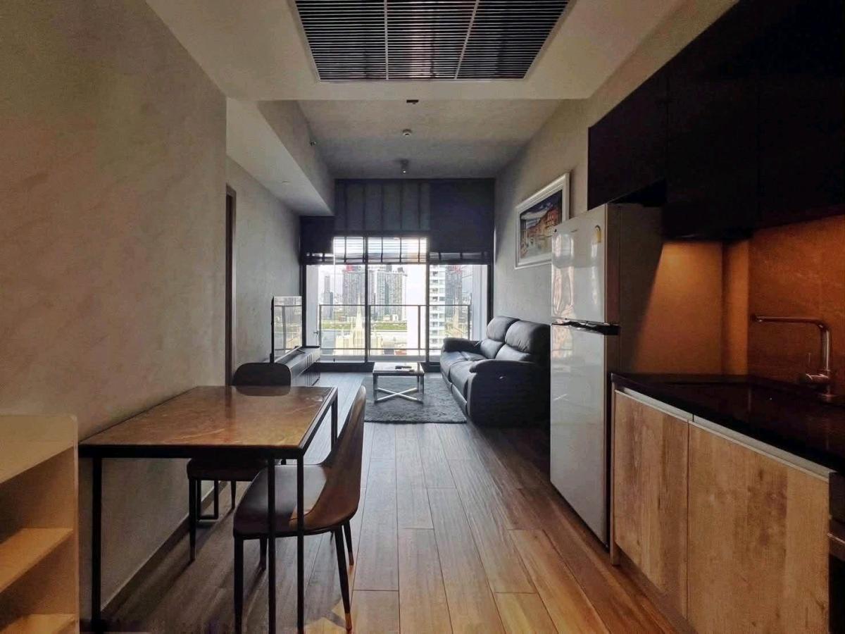 The Lofts Asoke | ห้องใหญ่ วิวสูง เฟอร์ครบ พร้อมเข้าอยู่