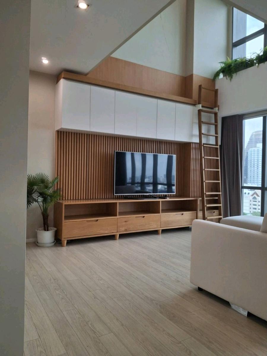 The Room Sukhumvit 21 | เดินทางสะดวก เชื่อมต่อถนนสุขุมวิทและเพชรบุรี