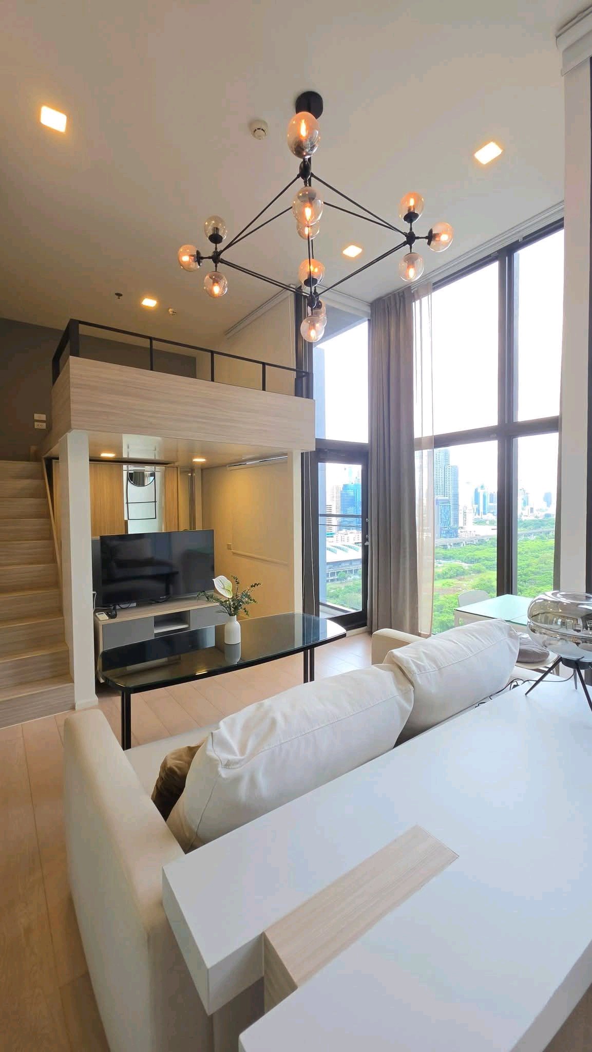 Chewathai Residence Asoke | Chewathai residence asoke/duplex/45sqm.