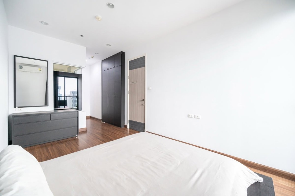 Supalai Premier Asoke | 1 ห้องนอน มีระเบียง ชั้น 31 พร้อมผู้เช่า
